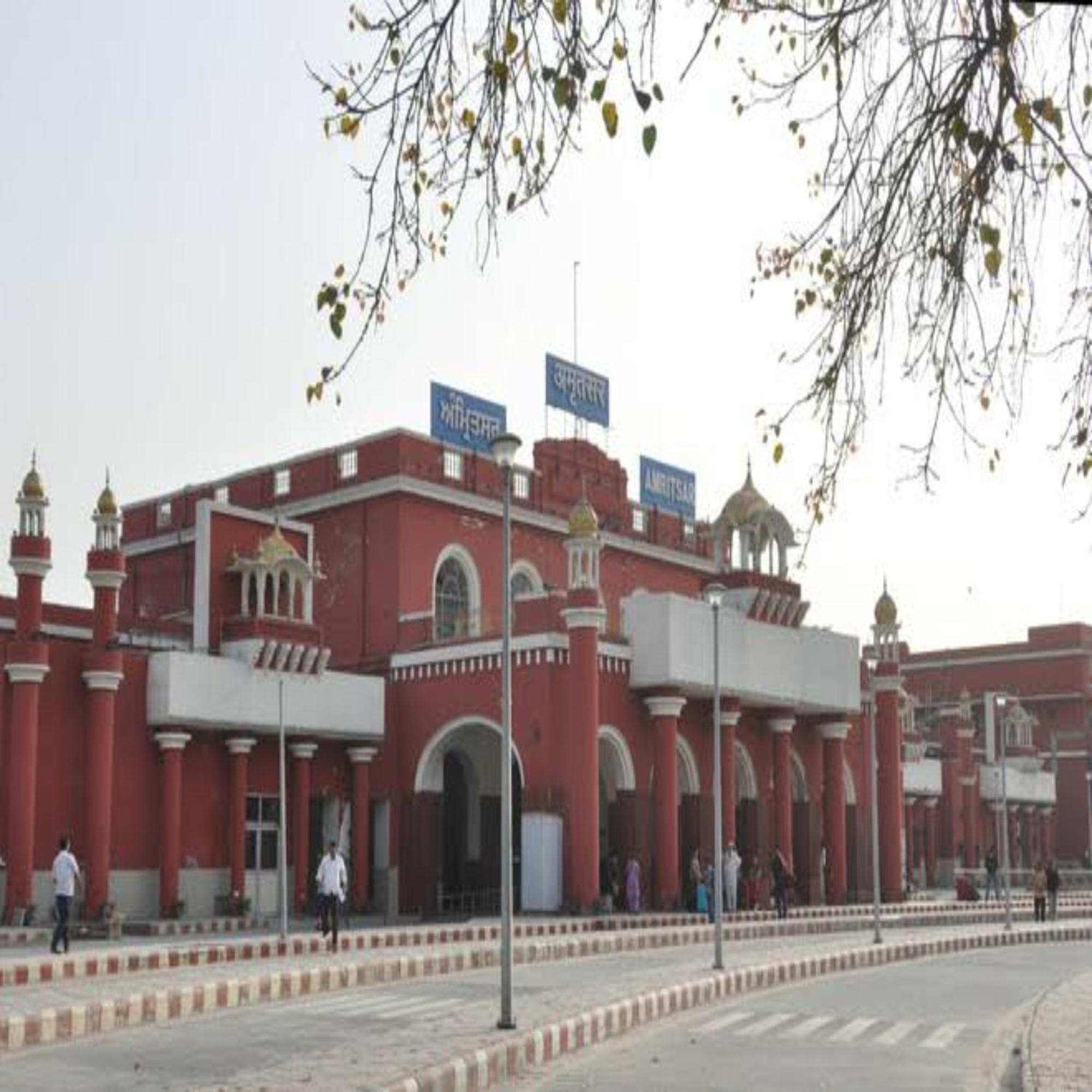 Hotel Jogi Guest House Welcome All Families, Friends, Groups, Couples, Singles Fully Airconditioner, Attach Washrooms, Lift, Wifi, 24 Hours Room Service, Power Backup Amritsar Exterior photo